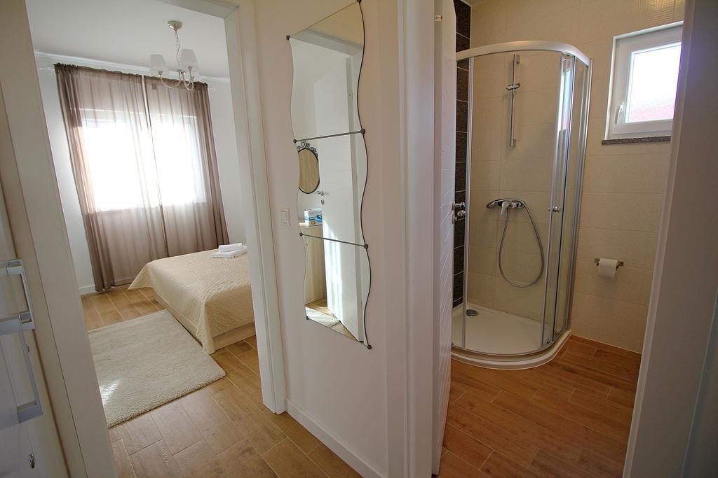 Apartments Obitelj Vuletic Макарська Номер фото