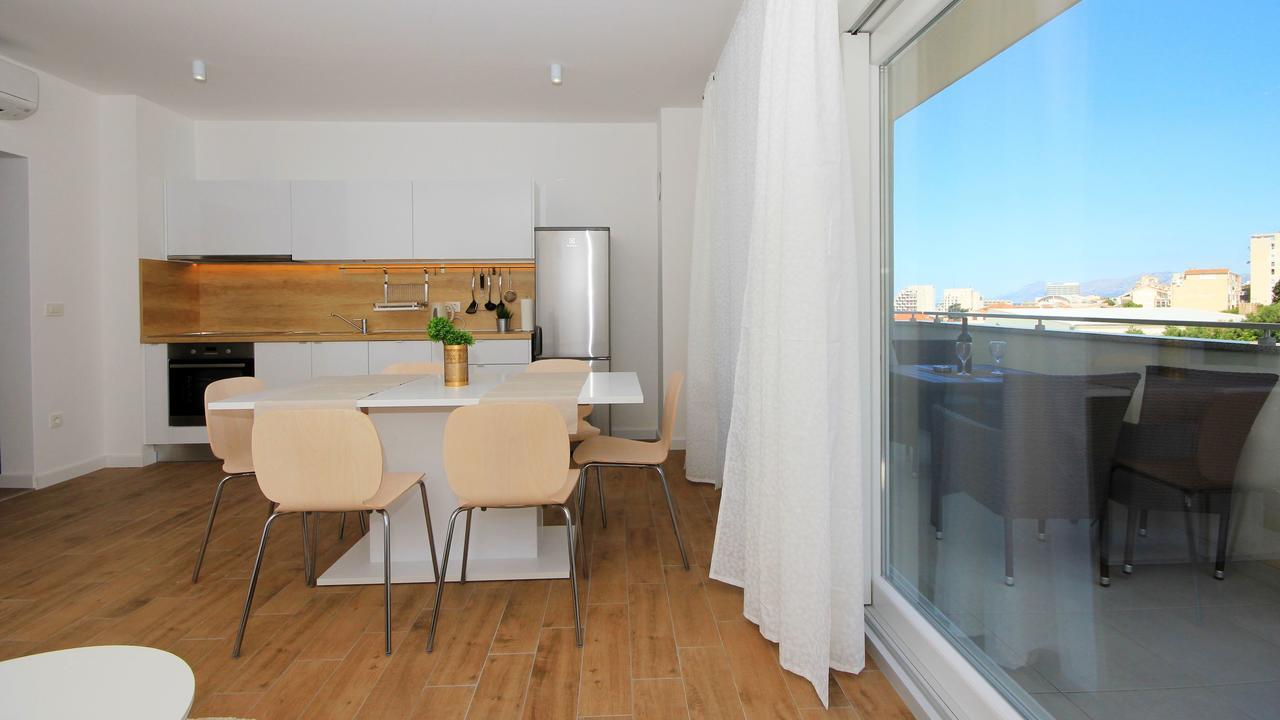 Apartments Obitelj Vuletic Макарська Екстер'єр фото